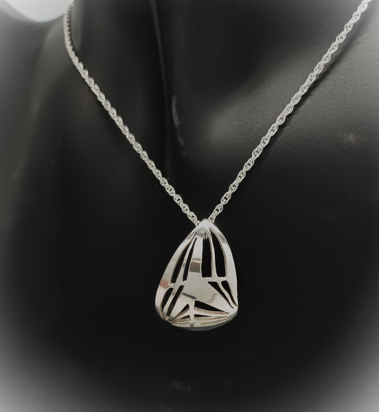 Asymmetric Spinnaker Pendant