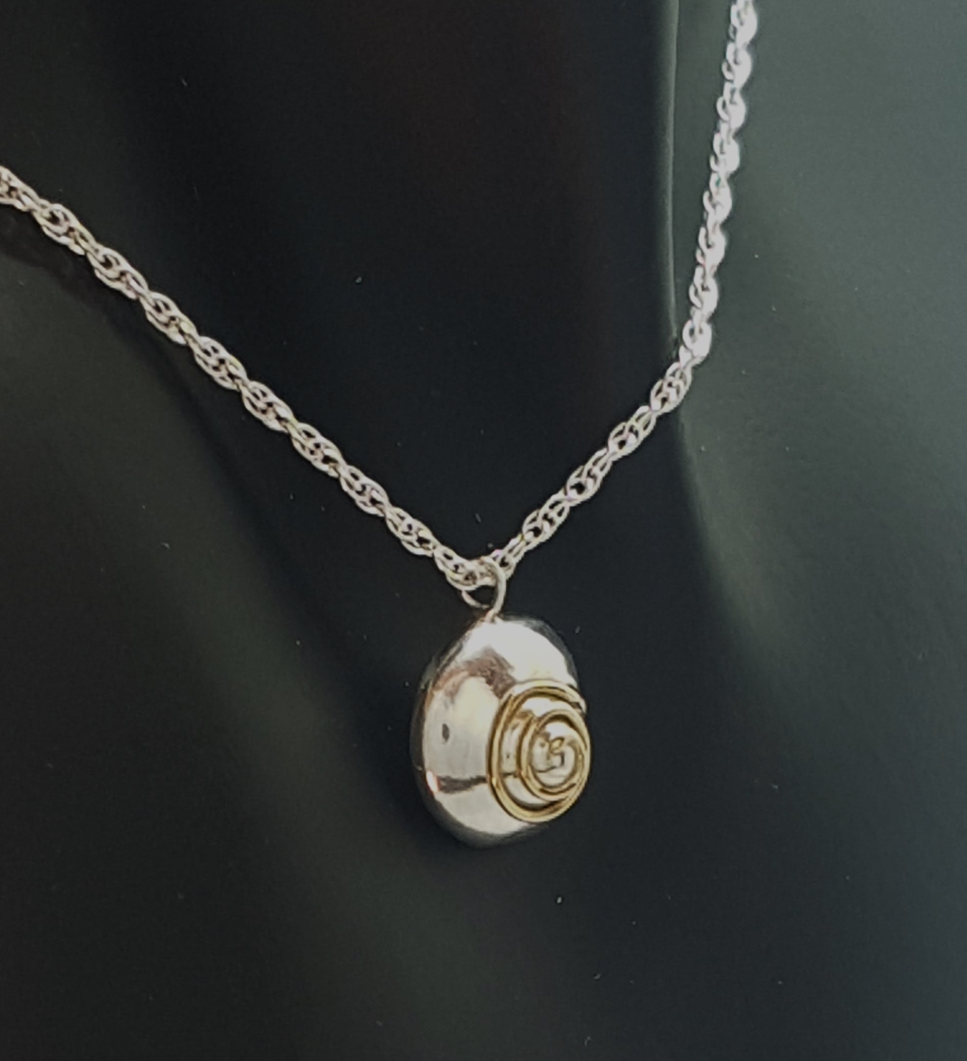 Whorled Silver/Gold Shell - Necklace/Pendant