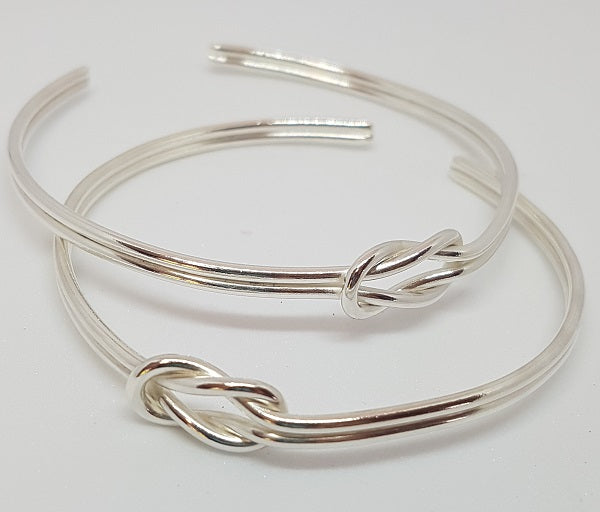 Silver Reef Knot Bangle
