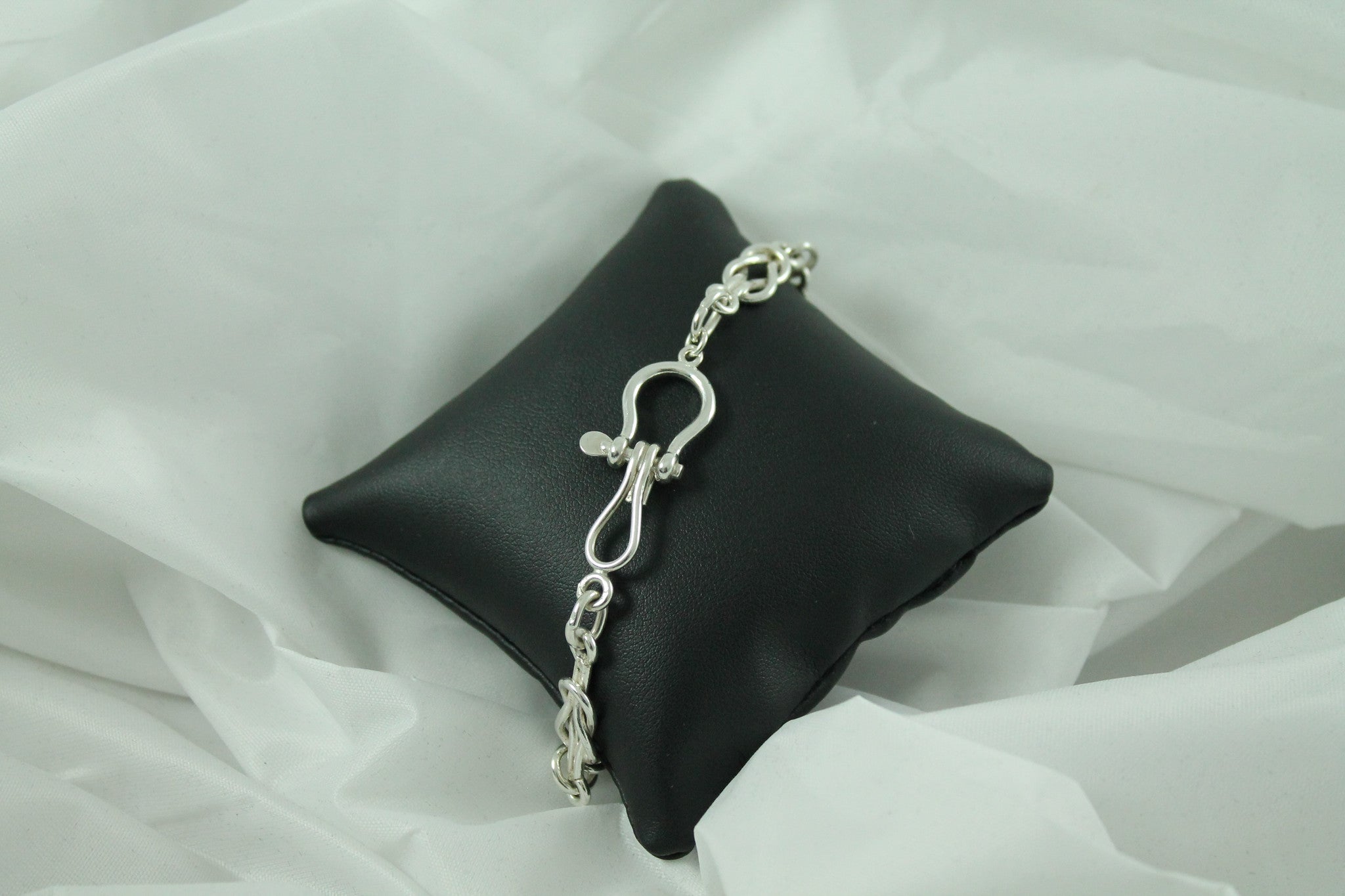 Reef Knot Bracelet with Shackle clasp